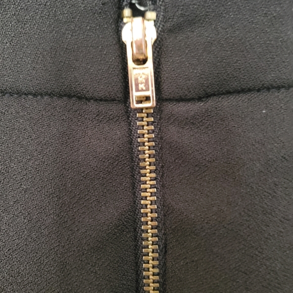 Black Flowy Mini-Skirt - Picture 2 of 6